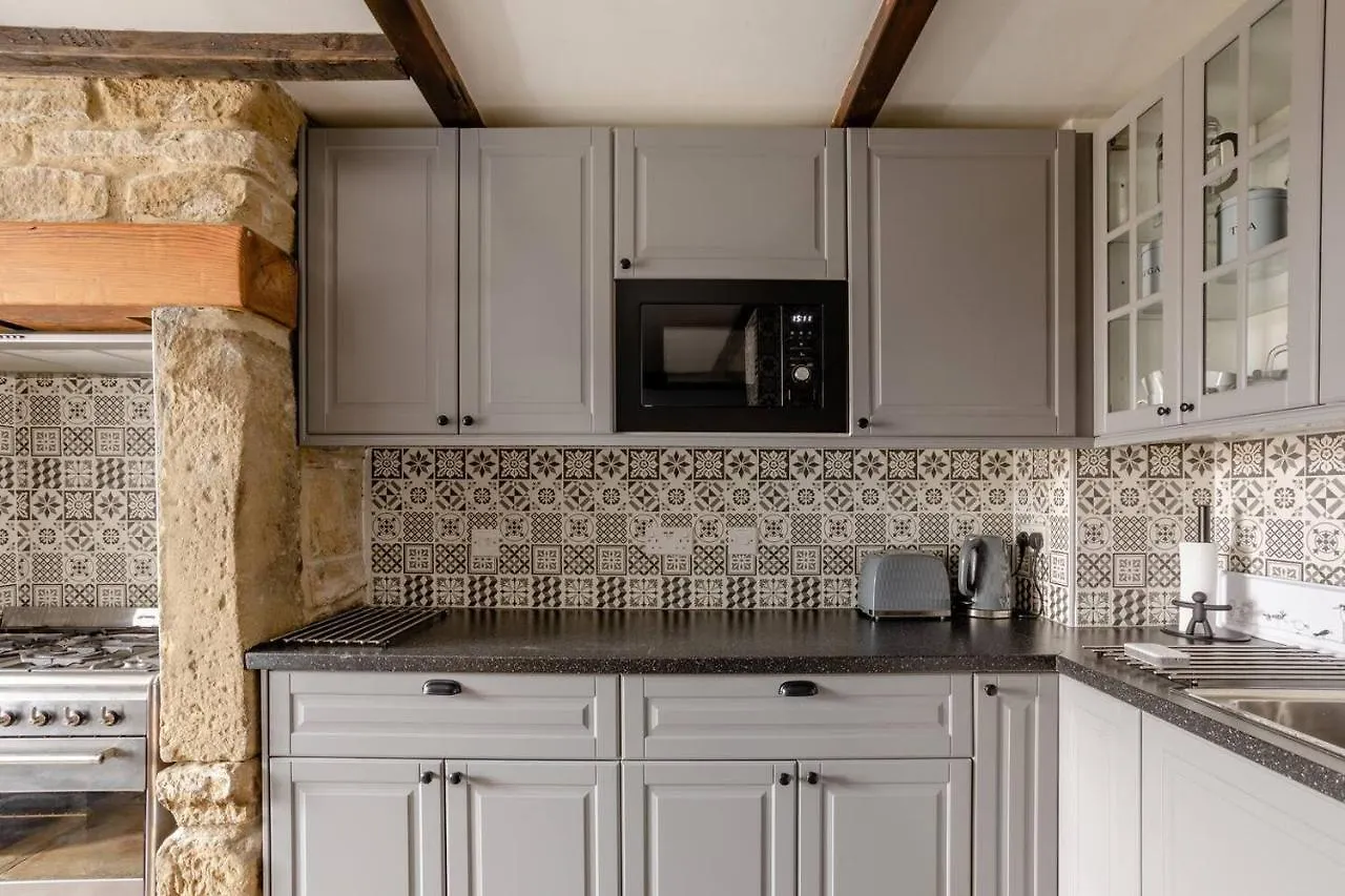 Delightful 2 Bed Flat In Old Mill-Private Garden Appartement Keighley