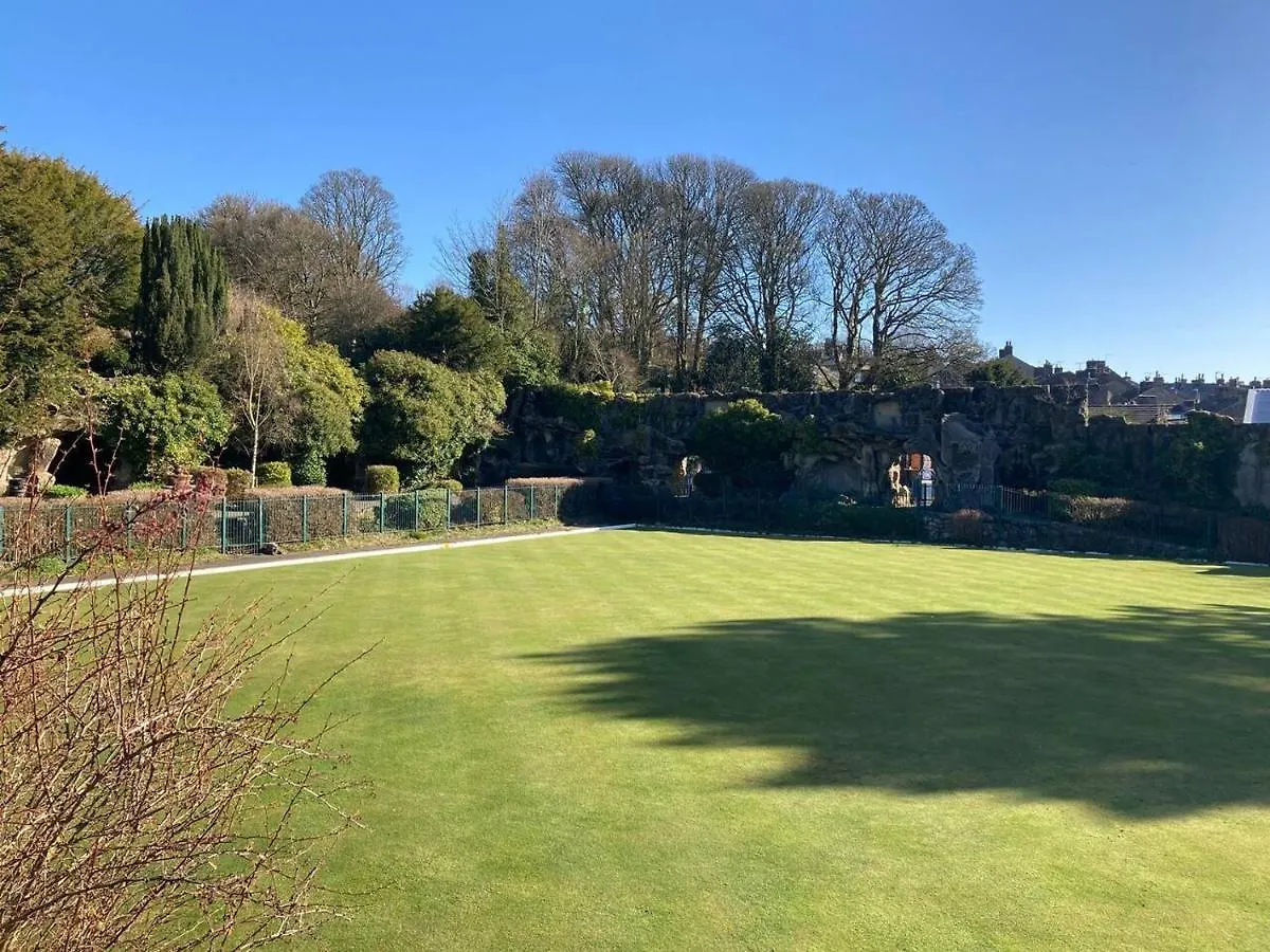 Delightful 2 Bed Flat In Old Mill-Private Garden Appartement Keighley Verenigd Koninkrijk